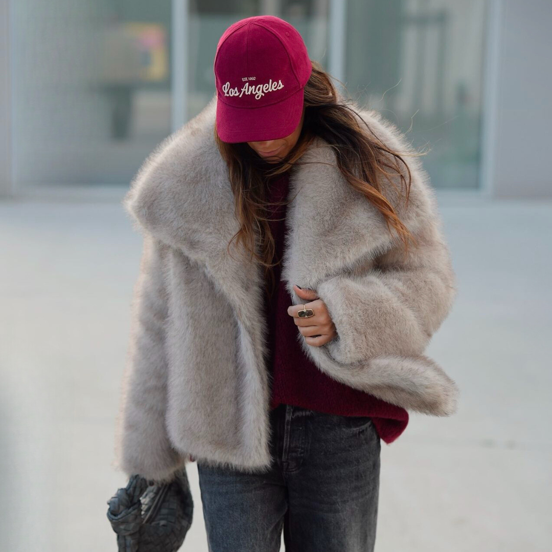 Women's Cropped Faux Fur Coat with Oversized Wide Lapel for Autumn and Winter